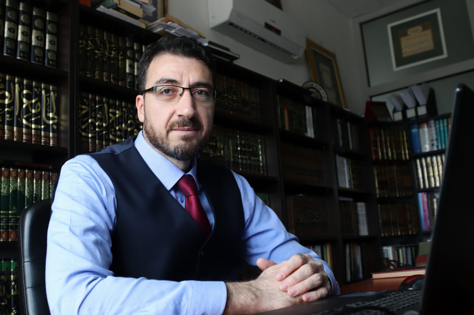 Prof. Dr. Veysel Özdemir